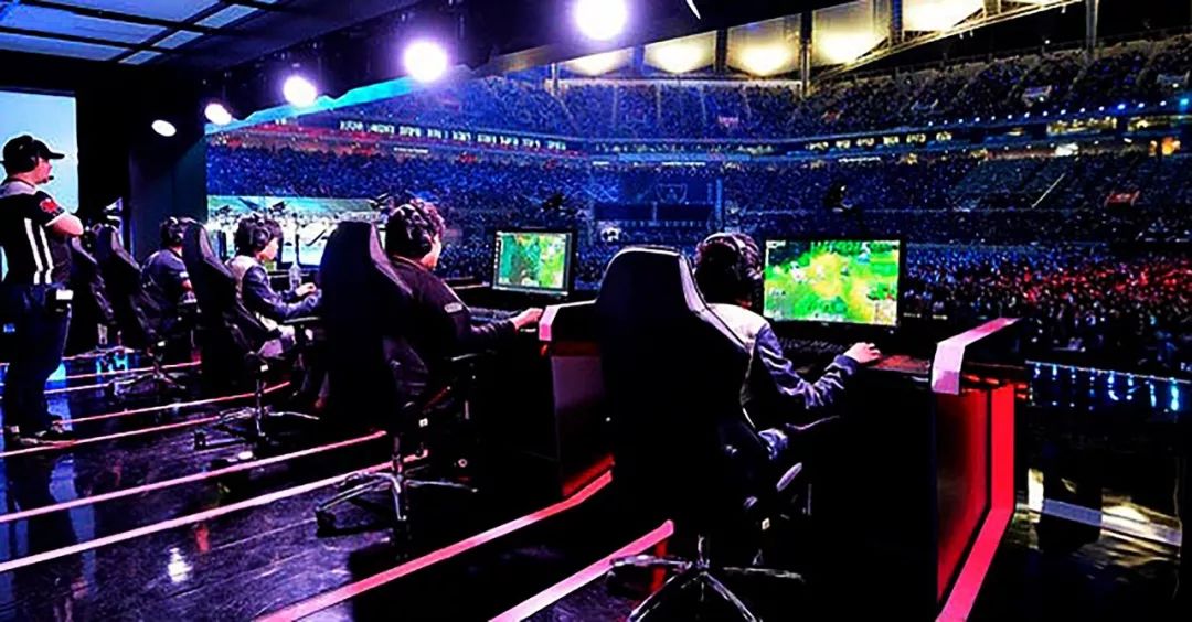 疑在英超圈 疑在英超圈