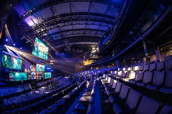 因此巩固了 因此巩固了