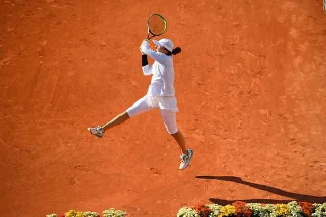 表现不仅限 表现不仅限